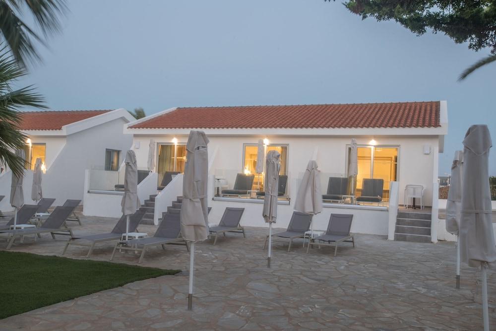 פרוטאראס Bohemian Gardens Hotel מראה חיצוני תמונה