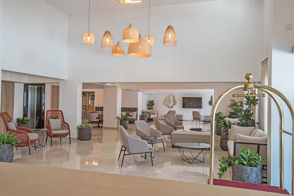 פרוטאראס Bohemian Gardens Hotel מראה חיצוני תמונה
