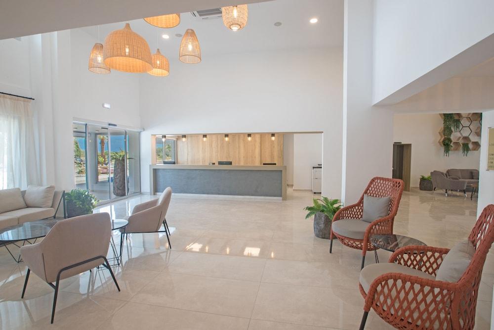 פרוטאראס Bohemian Gardens Hotel מראה חיצוני תמונה