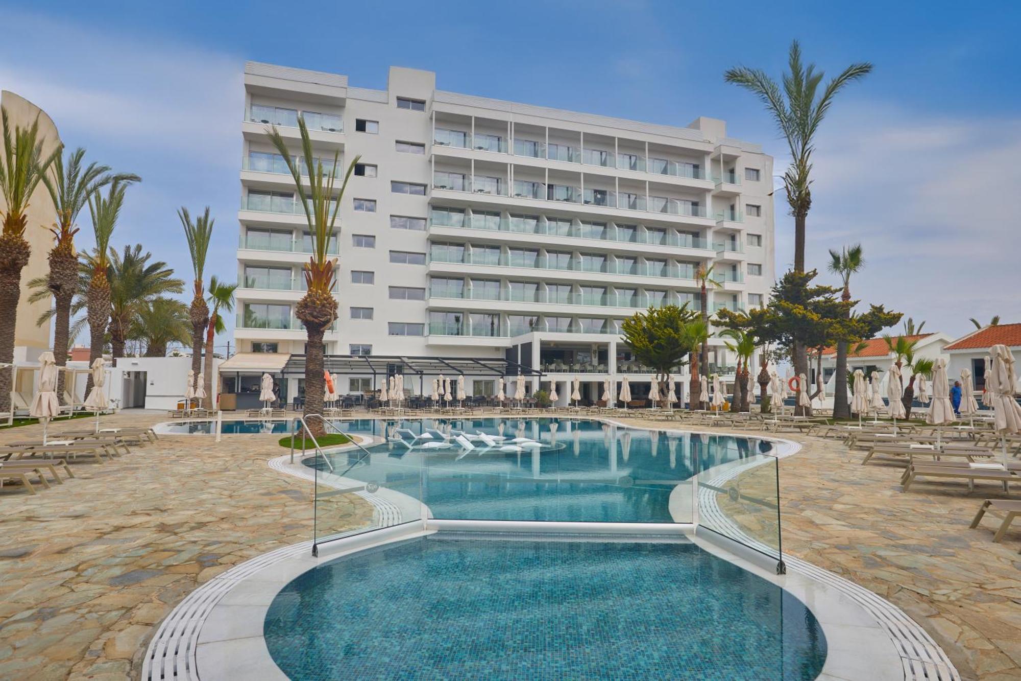 פרוטאראס Bohemian Gardens Hotel מראה חיצוני תמונה